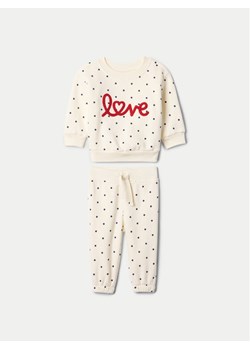 Gap Dres 608886-00 Beżowy Regular Fit ze sklepu MODIVO w kategorii Dresy dla niemowlaka - zdjęcie 181143800