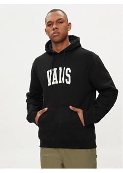 Vans Bluza Vans Arched Po VN000G0N Czarny Regular Fit ze sklepu MODIVO w kategorii Bluzy męskie - zdjęcie 181143962