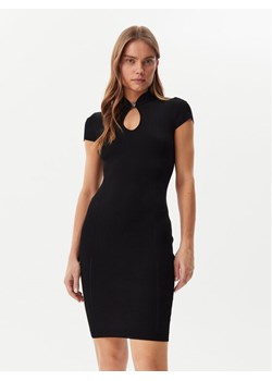 Guess Sukienka dzianinowa W5GK46 Z3L10 Czarny Slim Fit ze sklepu MODIVO w kategorii Sukienki - zdjęcie 181145283