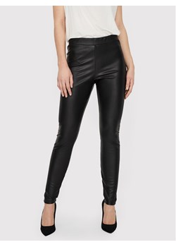 Vero Moda Spodnie z imitacji skóry 10257164 Czarny Skinny Fit ze sklepu MODIVO w kategorii Spodnie damskie - zdjęcie 181145290