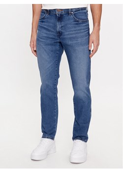 Wrangler Jeansy River 112341401 Niebieski Tapered Leg ze sklepu MODIVO w kategorii Jeansy męskie - zdjęcie 181147292