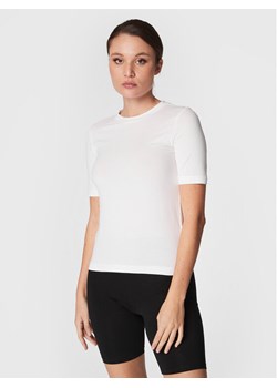 Gina Tricot T-Shirt Basic 17937 Biały Regular Fit ze sklepu MODIVO w kategorii Bluzki damskie - zdjęcie 181147324