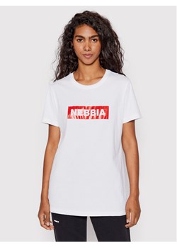 NEBBIA T-Shirt 592 Biały Regular Fit ze sklepu MODIVO w kategorii Bluzki damskie - zdjęcie 181147931