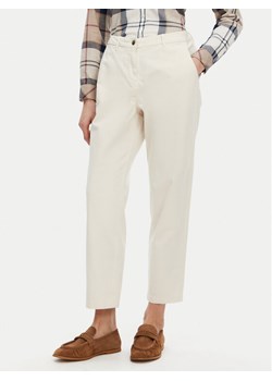 Barbour Chinosy LTR0388WH51 Écru Regular Fit ze sklepu MODIVO w kategorii Spodnie damskie - zdjęcie 181148722