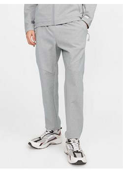 Jack&Jones Spodnie dresowe Will 12253727 Szary Slim Fit ze sklepu MODIVO w kategorii Spodnie męskie - zdjęcie 181148833