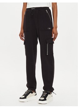 MICHAEL Michael Kors Joggery MT430P24MY Czarny Slouchy Fit ze sklepu MODIVO w kategorii Spodnie damskie - zdjęcie 181149032