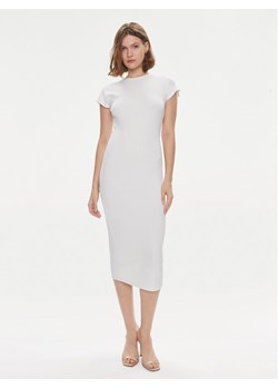 Calvin Klein Sukienka letnia Q-Nova K20K206537 Biały Slim Fit ze sklepu MODIVO w kategorii Sukienki - zdjęcie 181149272