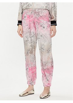Liu Jo Spodnie materiałowe TA4238 T3247 Różowy Relaxed Fit ze sklepu MODIVO w kategorii Spodnie damskie - zdjęcie 181150151