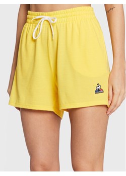 Le Coq Sportif Szorty sportowe 2220582 Żółty Regular Fit ze sklepu MODIVO w kategorii Szorty - zdjęcie 181150531