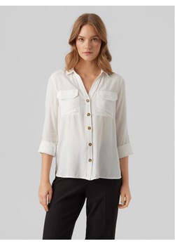 Vero Moda Koszula Bumpy 10275283 Biały Regular Fit - id: 0000301751410 - marki Vero Moda - 181150572 Vero Moda Koszula Bumpy 10275283 Biały Regular Fit ze sklepu MODIVO w kategorii Koszule damskie - zdjęcie 181150572