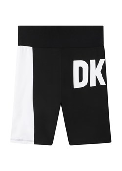 DKNY Szorty sportowe D34A89 S Czarny Regular Fit ze sklepu MODIVO w kategorii Spodenki chłopięce - zdjęcie 181150784