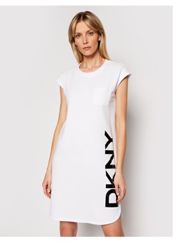 DKNY Sukienka dzianinowa P0RD1B2J Biały Regular Fit ze sklepu MODIVO w kategorii Sukienki - zdjęcie 181151093