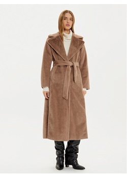 Guess Futro Ada W4BL02 WGHM0 Beżowy Regular Fit ze sklepu MODIVO w kategorii Płaszcze damskie - zdjęcie 181152480