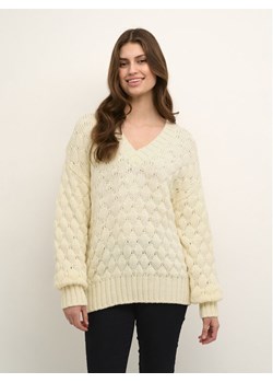 Kaffe Sweter Katinka 10507747 Écru Loose Fit ze sklepu MODIVO w kategorii Swetry damskie - zdjęcie 181152701