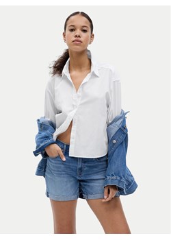 Gap Szorty jeansowe 570596-02 Niebieski Regular Fit ze sklepu MODIVO w kategorii Szorty - zdjęcie 181152910