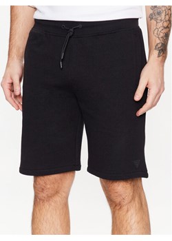 Guess Szorty sportowe Aldwin Z2YD04 KAIJ1 Czarny Slim Fit ze sklepu MODIVO w kategorii Spodenki męskie - zdjęcie 181152980