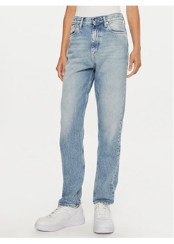 Calvin Klein Jeans Jeansy J20J224008 Niebieski Authentic Straight Fit ze sklepu MODIVO w kategorii Jeansy damskie - zdjęcie 181153011