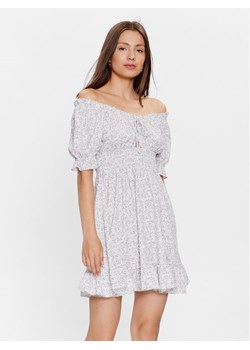 Glamorous Sukienka codzienna CK7006 Biały Regular Fit ze sklepu MODIVO w kategorii Sukienki - zdjęcie 181153393