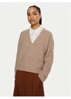 Gestuz Sweter Alpha 10909332 Beżowy Loose Fit ze sklepu MODIVO w kategorii Swetry damskie - zdjęcie 181155850