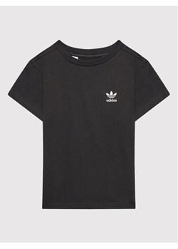 adidas T-Shirt Adicolor HC9582 Czarny Regular Fit ze sklepu MODIVO w kategorii T-shirty chłopięce - zdjęcie 181156871