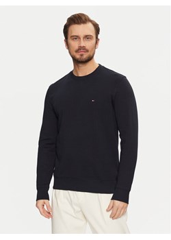 Tommy Hilfiger Bluza Essential MW0MW37237 Granatowy Regular Fit ze sklepu MODIVO w kategorii Bluzy męskie - zdjęcie 181157221