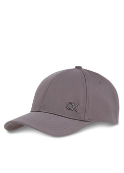 Calvin Klein Czapka z daszkiem Bombed Metal K50K512349 Szary ze sklepu MODIVO w kategorii Czapki z daszkiem męskie - zdjęcie 181157243