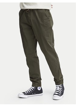 Blend Joggery Nimbu 20712044 Zielony Baggy Fit - id: 0000304397585 - marki BLEND - 181158381 Blend Joggery Nimbu 20712044 Zielony Baggy Fit ze sklepu MODIVO w kategorii Spodnie męskie - zdjęcie 181158381