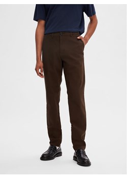 Selected Homme Chinosy 16087663 Brązowy Slim Fit ze sklepu MODIVO w kategorii Spodnie męskie - zdjęcie 181158422