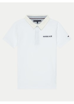 Tommy Hilfiger Polo KB0KB09332 Biały Regular Fit ze sklepu MODIVO w kategorii T-shirty chłopięce - zdjęcie 181158503