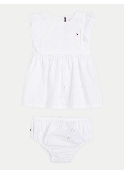 Tommy Hilfiger Sukienka letnia Broderie KN0KN01803 Biały Regular Fit ze sklepu MODIVO w kategorii Sukienki niemowlęce - zdjęcie 181159041