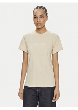 Calvin Klein T-Shirt Hero Logo K20K205448 Beżowy Regular Fit ze sklepu MODIVO w kategorii Bluzki damskie - zdjęcie 181159514