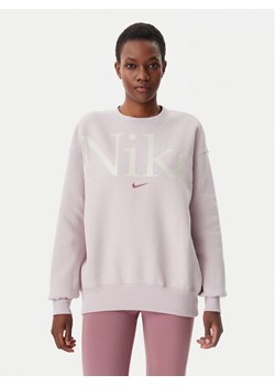 Nike Bluza FN3654 Różowy Oversize ze sklepu MODIVO w kategorii Bluzy damskie - zdjęcie 181160591
