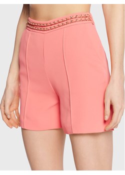 Marciano Guess Szorty materiałowe 3GGD09 9630Z Różowy Regular Fit ze sklepu MODIVO w kategorii Szorty - zdjęcie 181160601