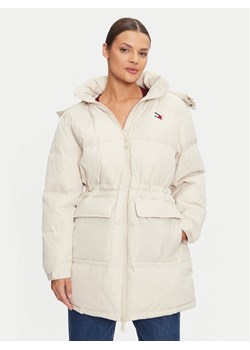 Tommy Jeans Kurtka puchowa Alaska DW0DW18821 Beżowy Regular Fit ze sklepu MODIVO w kategorii Kurtki damskie - zdjęcie 181160730