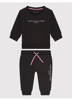 Tommy Hilfiger Dres Baby Essential KN0KN01485 Czarny Regular Fit ze sklepu MODIVO w kategorii Dresy dla niemowlaka - zdjęcie 181162111