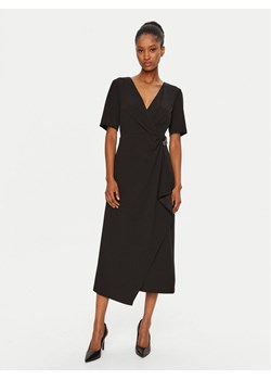 DKNY Sukienka koktajlowa DD4H1B66 Czarny Slim Fit ze sklepu MODIVO w kategorii Sukienki - zdjęcie 181162561