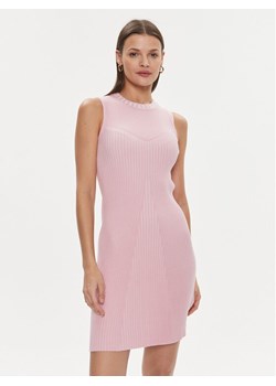 Guess Sukienka codzienna Allie W4RK20 Z2YN2 Różowy Bodycon Fit ze sklepu MODIVO w kategorii Sukienki - zdjęcie 181164041