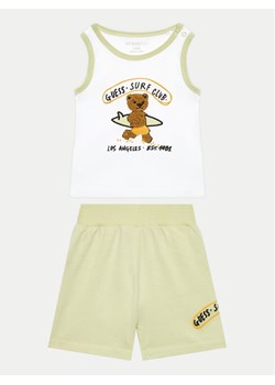Guess Komplet top i spodenki I4GG20 K8HM3 Biały Regular Fit ze sklepu MODIVO w kategorii Komplety niemowlęce - zdjęcie 181165940