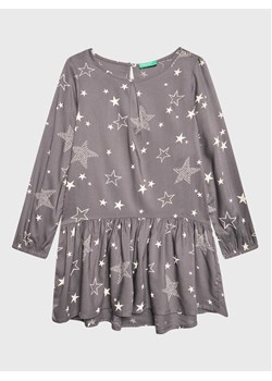 United Colors Of Benetton Sukienka codzienna 4C0PCV010 Szary Relaxed Fit ze sklepu MODIVO w kategorii Sukienki dziewczęce - zdjęcie 181166623