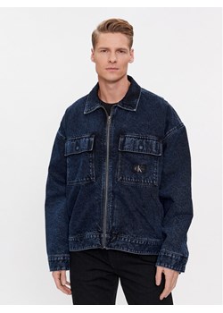 Calvin Klein Jeans Kurtka jeansowa J30J324575 Granatowy Boxy Fit ze sklepu MODIVO w kategorii Kurtki męskie - zdjęcie 181167350