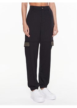 Liu Jo Sport Spodnie materiałowe TA3156 J5942 Czarny Regular Fit ze sklepu MODIVO w kategorii Spodnie damskie - zdjęcie 181168312