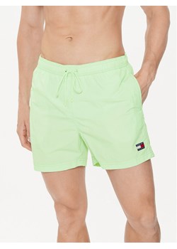 Tommy Hilfiger Szorty kąpielowe Crinkle UM0UM03147 Zielony Regular Fit ze sklepu MODIVO w kategorii Kąpielówki - zdjęcie 181168463