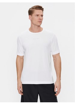 Calvin Klein Performance T-Shirt 00GMS4K159 Biały Regular Fit ze sklepu MODIVO w kategorii T-shirty męskie - zdjęcie 181169181