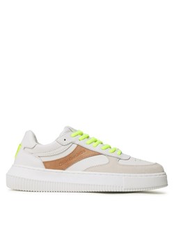 Calvin Klein Jeans Sneakersy Chunky Cupsole Gel Backtab Fluo YM0YM00673 Beżowy ze sklepu MODIVO w kategorii Buty sportowe męskie - zdjęcie 181169524