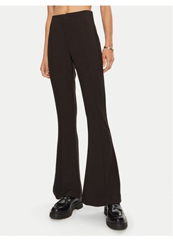 Gina Tricot Spodnie materiałowe Slim Bootcut Trousers 22856 Czarny Bootcut Fit ze sklepu MODIVO w kategorii Spodnie damskie - zdjęcie 181169704
