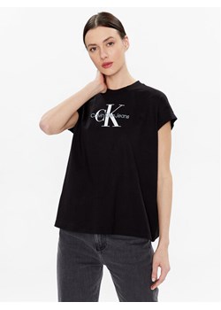 Calvin Klein Jeans T-Shirt J20J220717 Czarny Relaxed Fit ze sklepu MODIVO w kategorii Bluzki damskie - zdjęcie 181169761