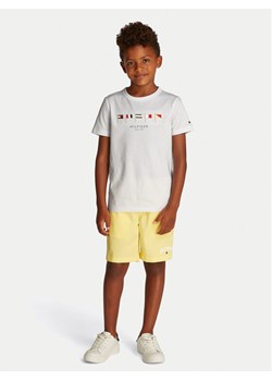 Tommy Hilfiger T-Shirt Multiflag KB0KB09532 S Biały Regular Fit ze sklepu MODIVO w kategorii T-shirty chłopięce - zdjęcie 181170683