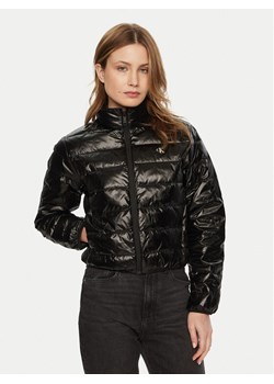 Calvin Klein Jeans Kurtka puchowa J20J224698 Czarny Regular Fit ze sklepu MODIVO w kategorii Kurtki damskie - zdjęcie 181172874