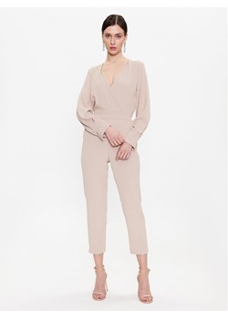 Maryley Kombinezon 23EB527/33PE Beżowy Regular Fit ze sklepu MODIVO w kategorii Kombinezony damskie - zdjęcie 181173284