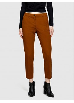 Sisley Chinosy 48M855BK7 Brązowy Slim Fit - id: 0000303175221 - marki Sisley - 181174721 Sisley Chinosy 48M855BK7 Brązowy Slim Fit ze sklepu MODIVO w kategorii Spodnie damskie - zdjęcie 181174721